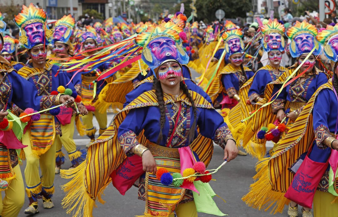 Tour Carnaval de Negros y Blancos, Buga, Cali, Popayán y Pasto desde Ibagué
