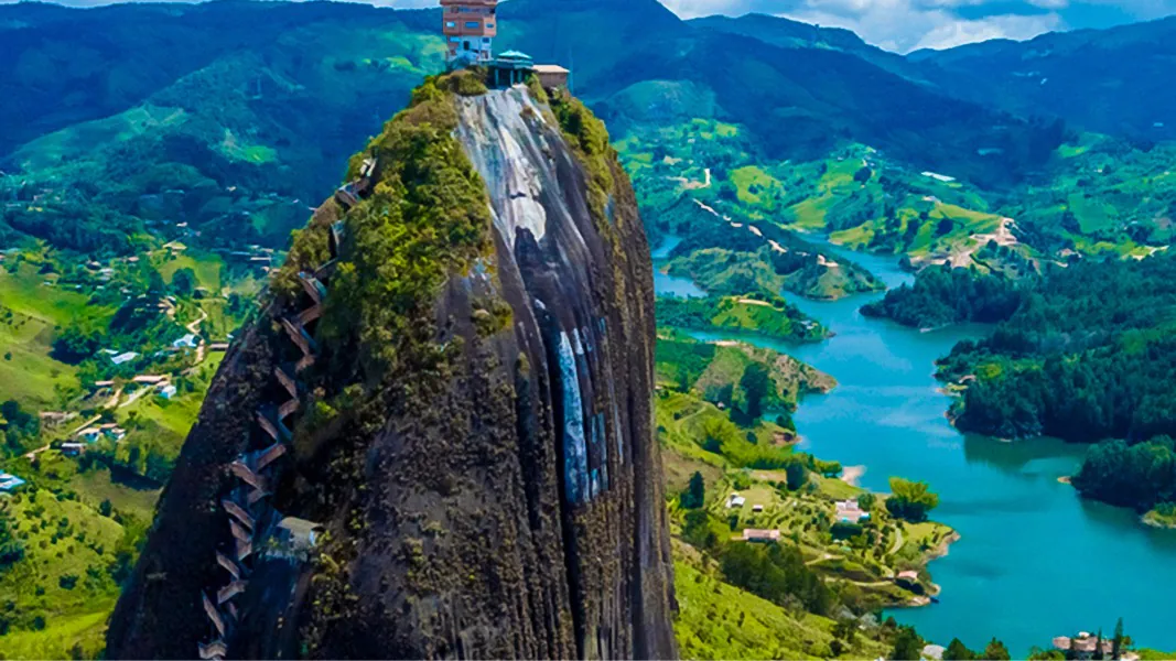 Excursión: Guatapé y Medellín l desde Ibagué