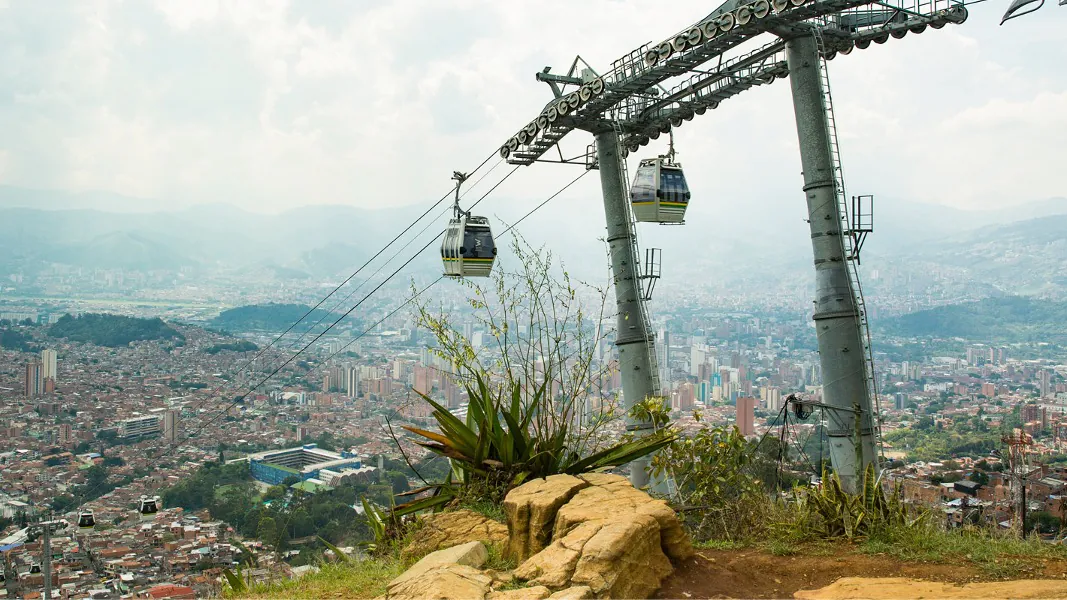 Excursión: Guatapé y Medellín l desde Ibagué